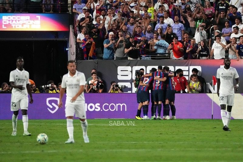 Trận thua trước Barca không khiến Real Madrid phải hoảng hốt 